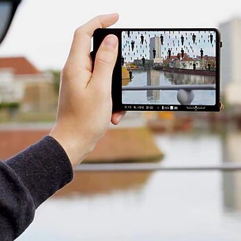 Motion graphic opdracht beland in Mocha showreel samen met Spiderman, Conan O'Brien en The silver linings playbook - InstaBook