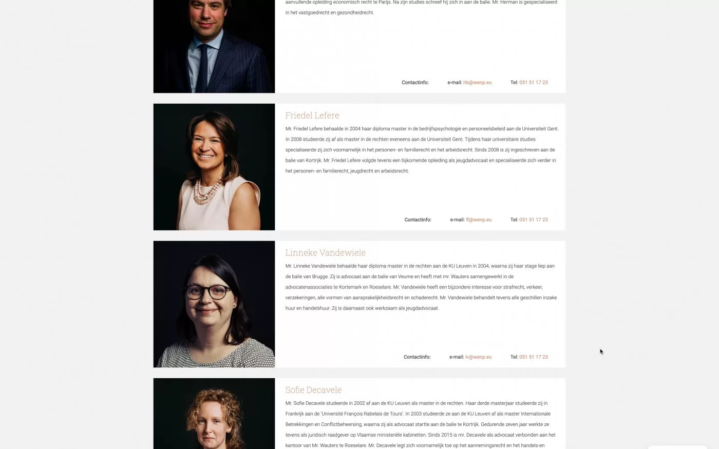 screenshot profiel foto's op team pagina Luxe website voor advocatenbedrijf