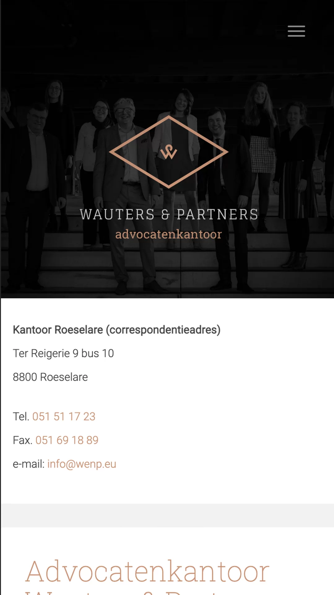 screenshot contactpagina op mobiele pagina Luxe website voor advocatenbedrijf