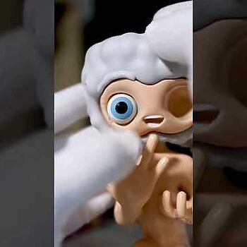 Houd een oogje op de rookie!